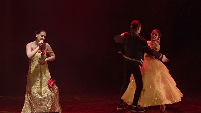 Spectacle (221)