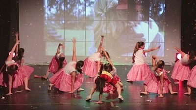 Spectacle (74)